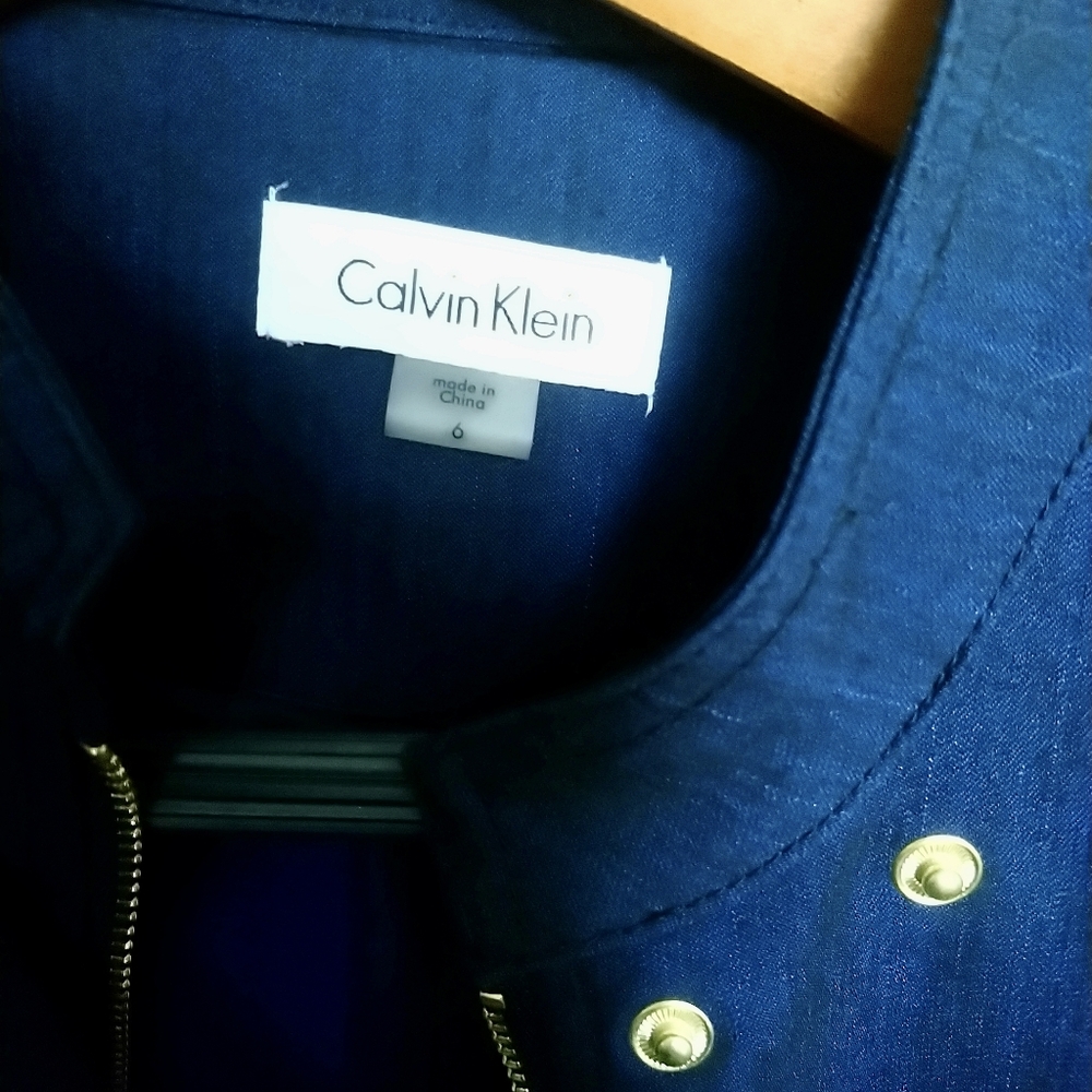 Calvin Klein - Picture 4 of 4
